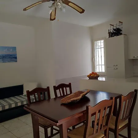 Family & Friends - First Floor - South West Wing - Fully Equipped With View - 15 Minutes Drive By Car To The Seaside