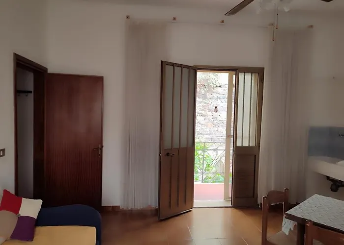 Family & Friends - First Floor - South West Wing - Fully Equipped With View - 15 Minutes Drive By Car To The Seaside Ferienhaus Galtellì