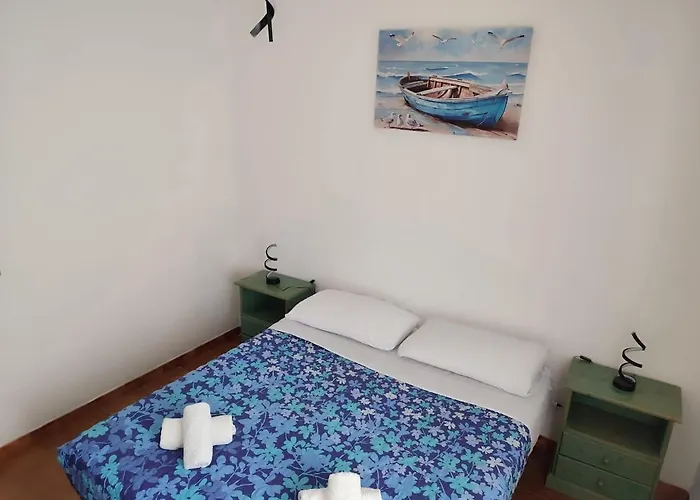 Family & Friends - First Floor - South West Wing - Fully Equipped With View - 15 Minutes Drive By Car To The Seaside Ferienhaus