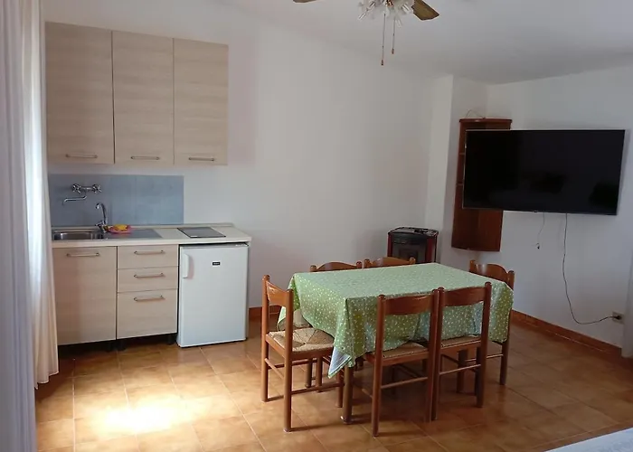 Ferienhaus Family & Friends - First Floor - South West Wing - Fully Equipped With View - 15 Minutes Drive By Car To The Seaside *